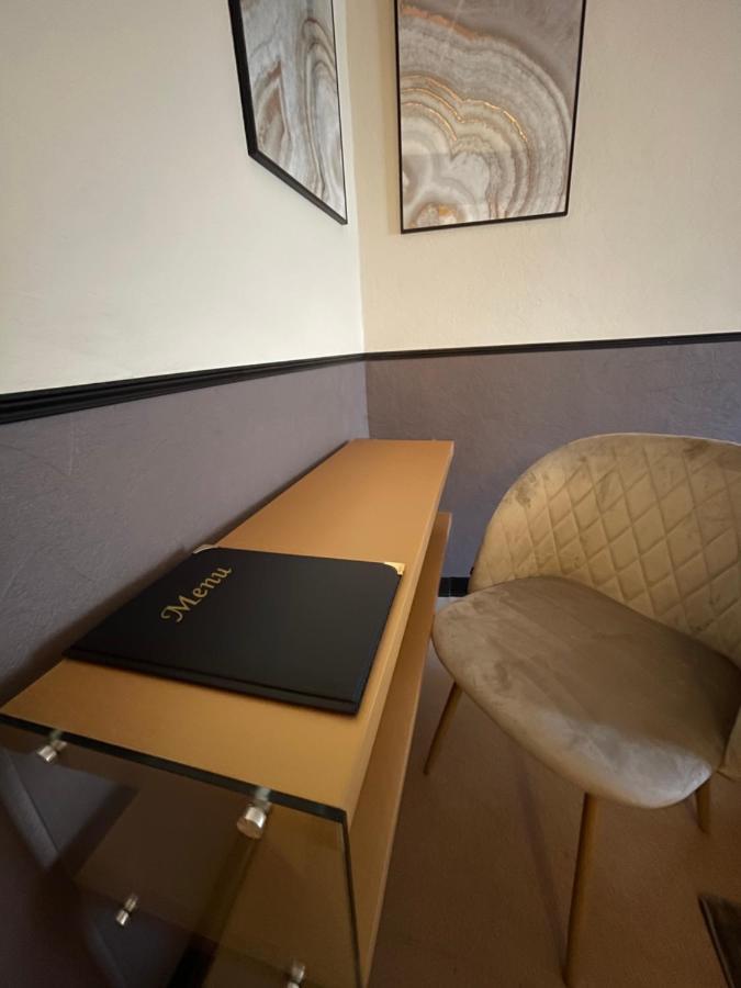 Coco Marco Hotel Ньон Екстериор снимка