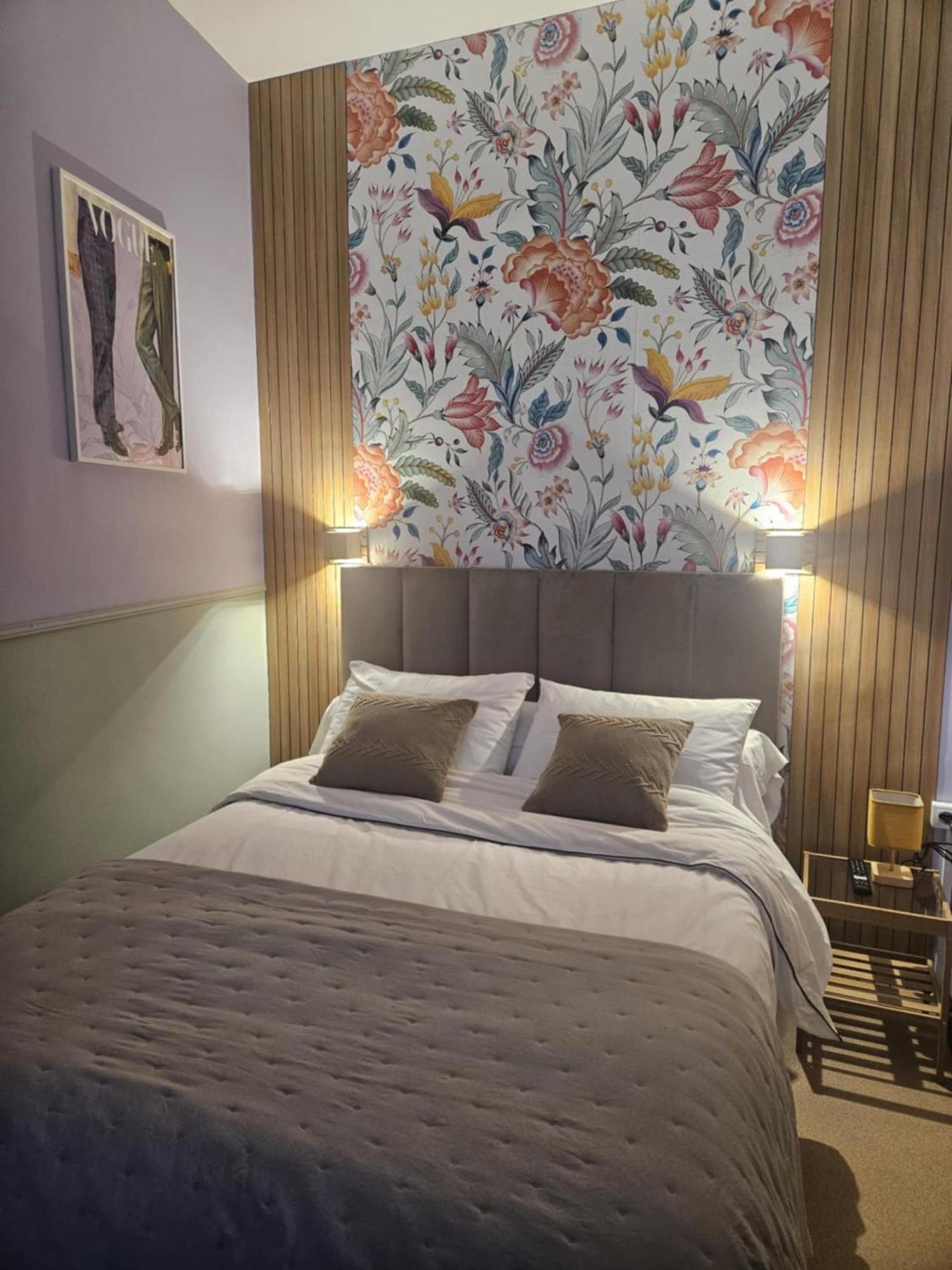 Coco Marco Hotel Ньон Екстериор снимка